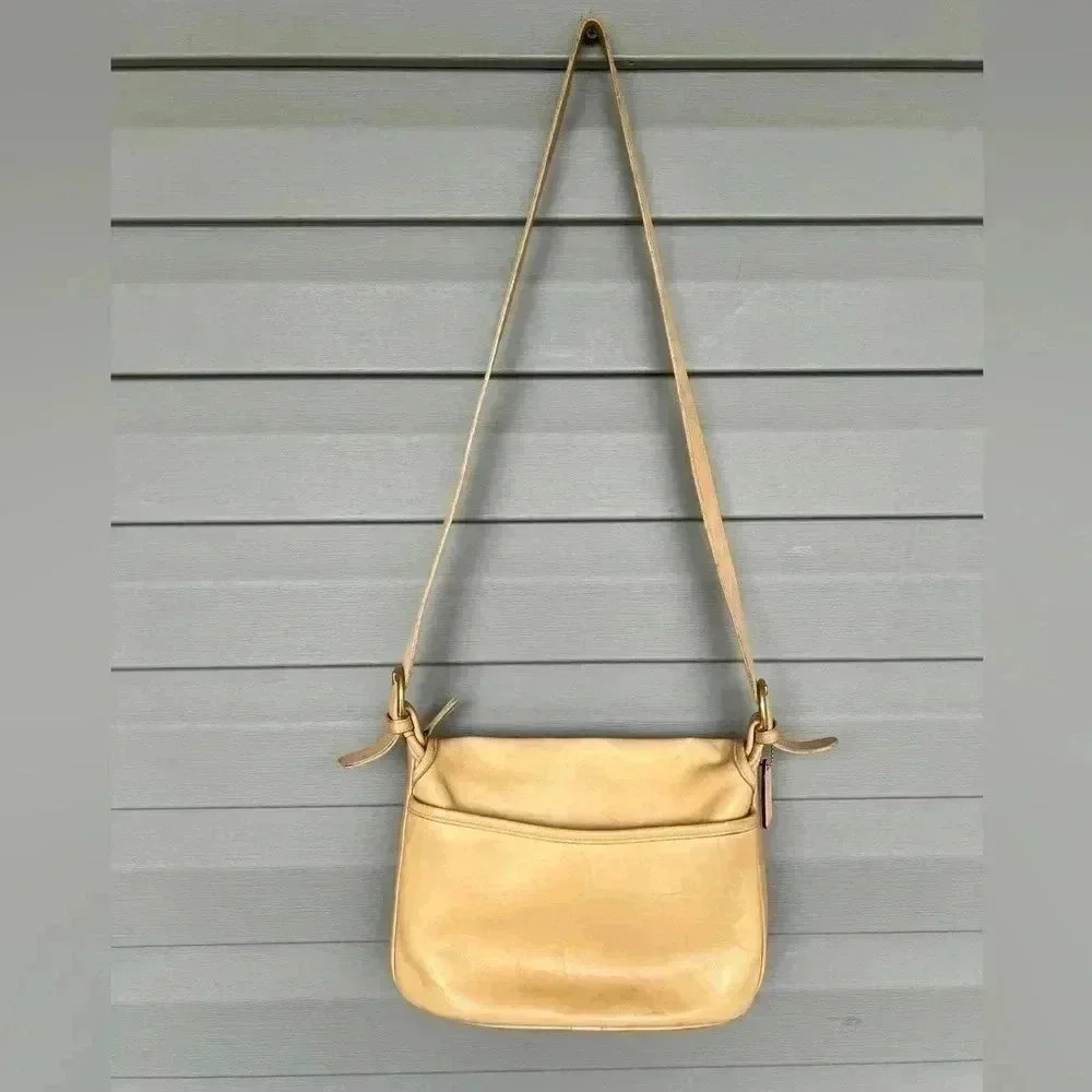 Coach Vintage Leather  Flap Crossbody Bag - Picture 2 of 14